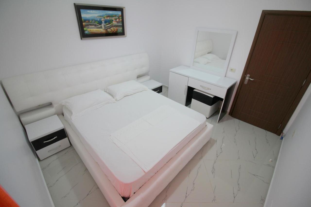 Klajdi Apartaments Sarandë Eksteriør billede