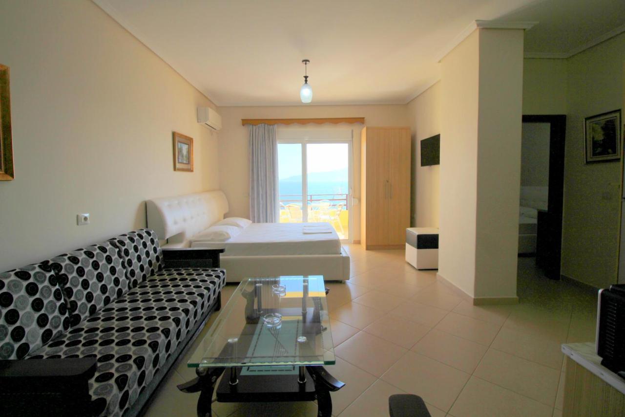 Klajdi Apartaments Sarandë Eksteriør billede